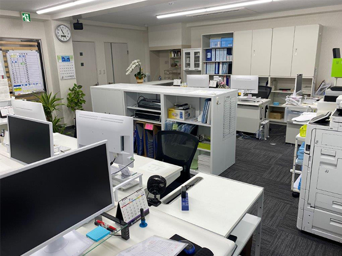 会社内観